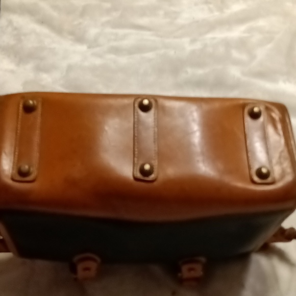 Vintage Dooney and Bourke Satchel All Weather Leather Handbag Purse - Picture 4 of 9